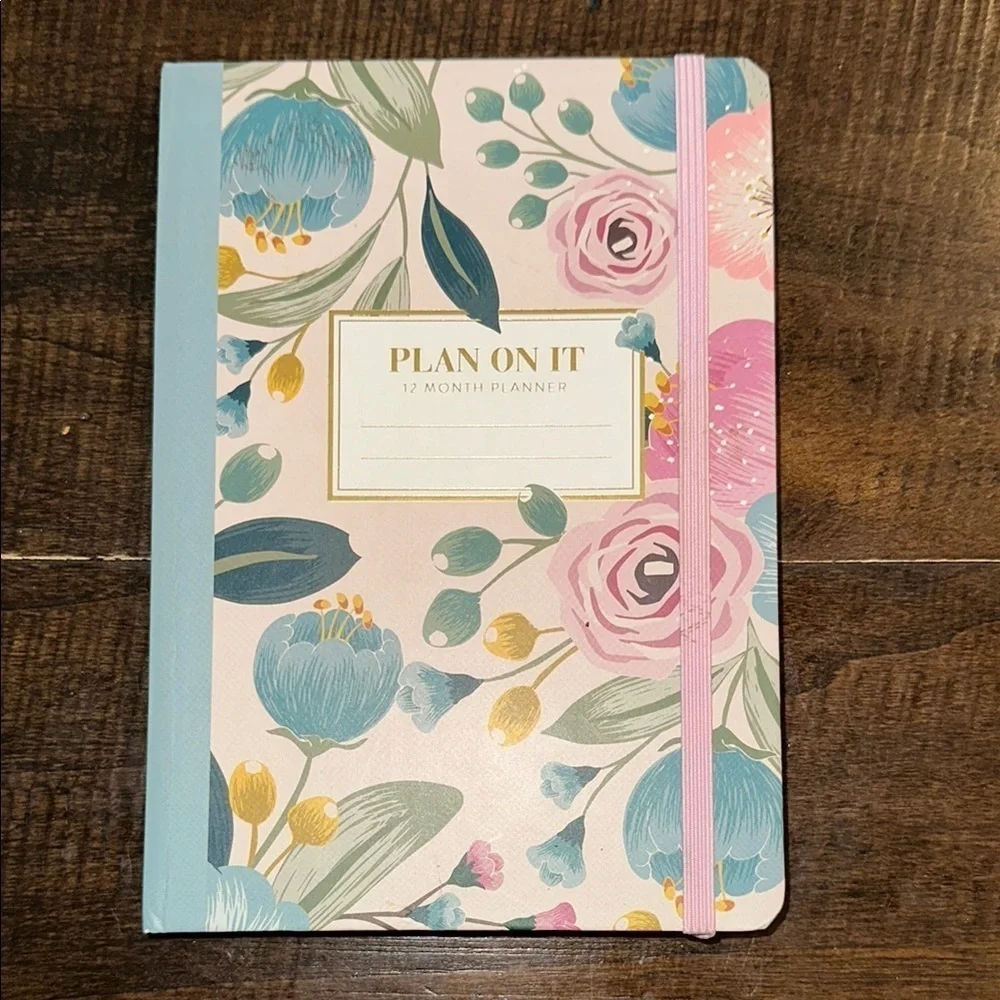 Small size Floral Planner with Pink and Blue Accents